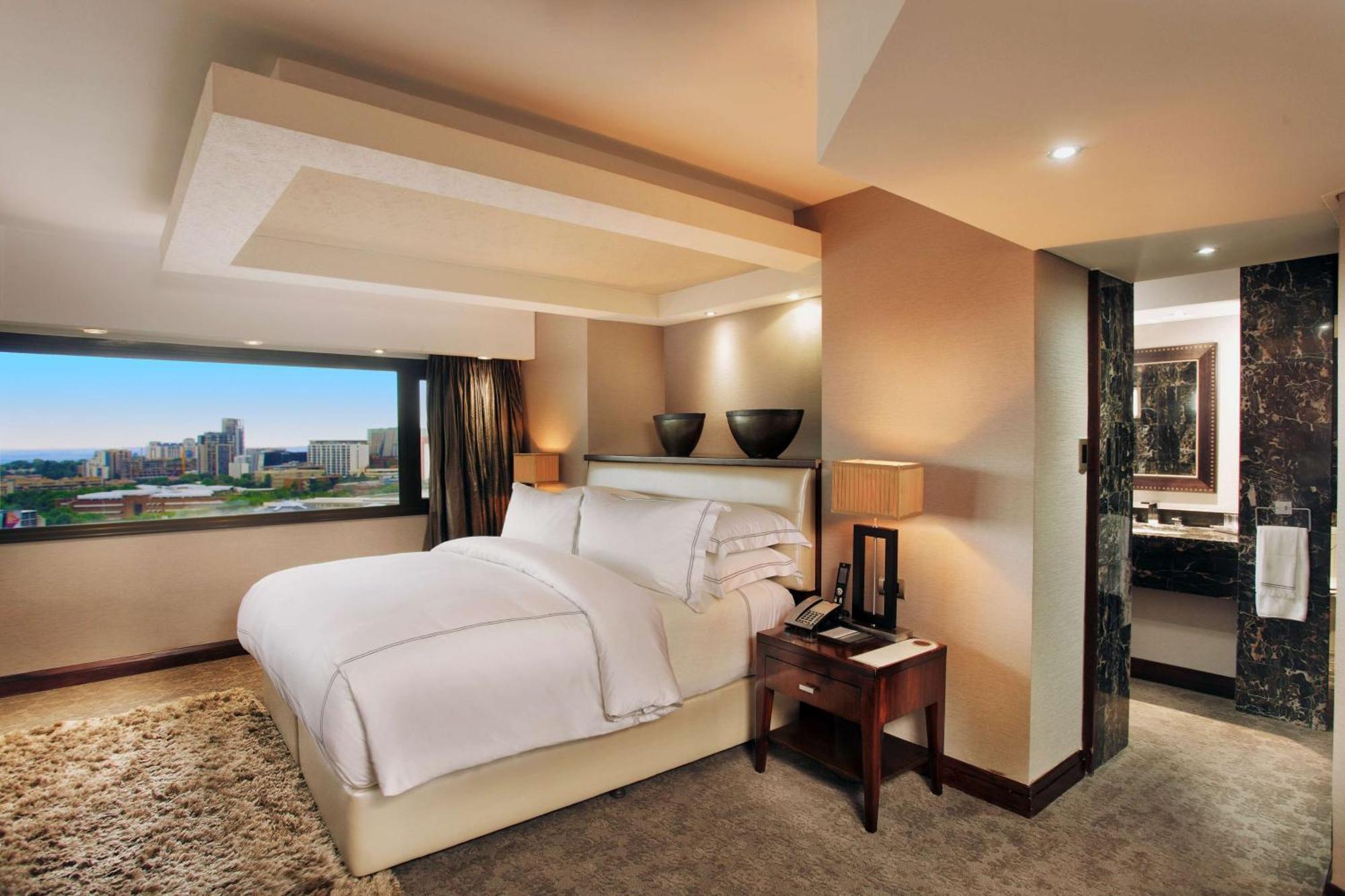 Sandton Sun And Towers Johannesburg Exterior photo