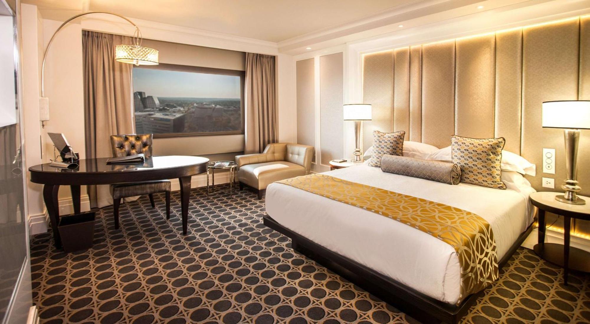 Sandton Sun And Towers Johannesburg Exterior photo A room at the Taj Mahal Palace