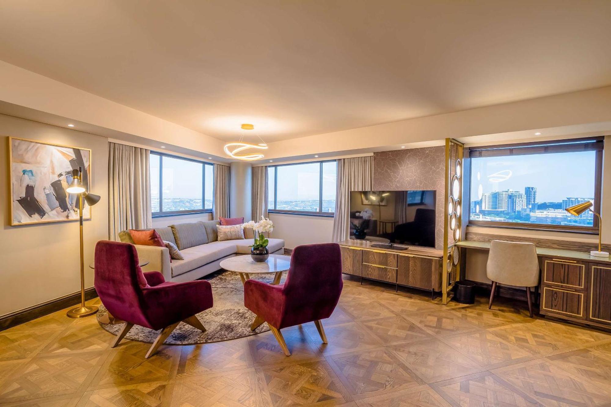 Sandton Sun And Towers Johannesburg Exterior photo A suite at the hotel