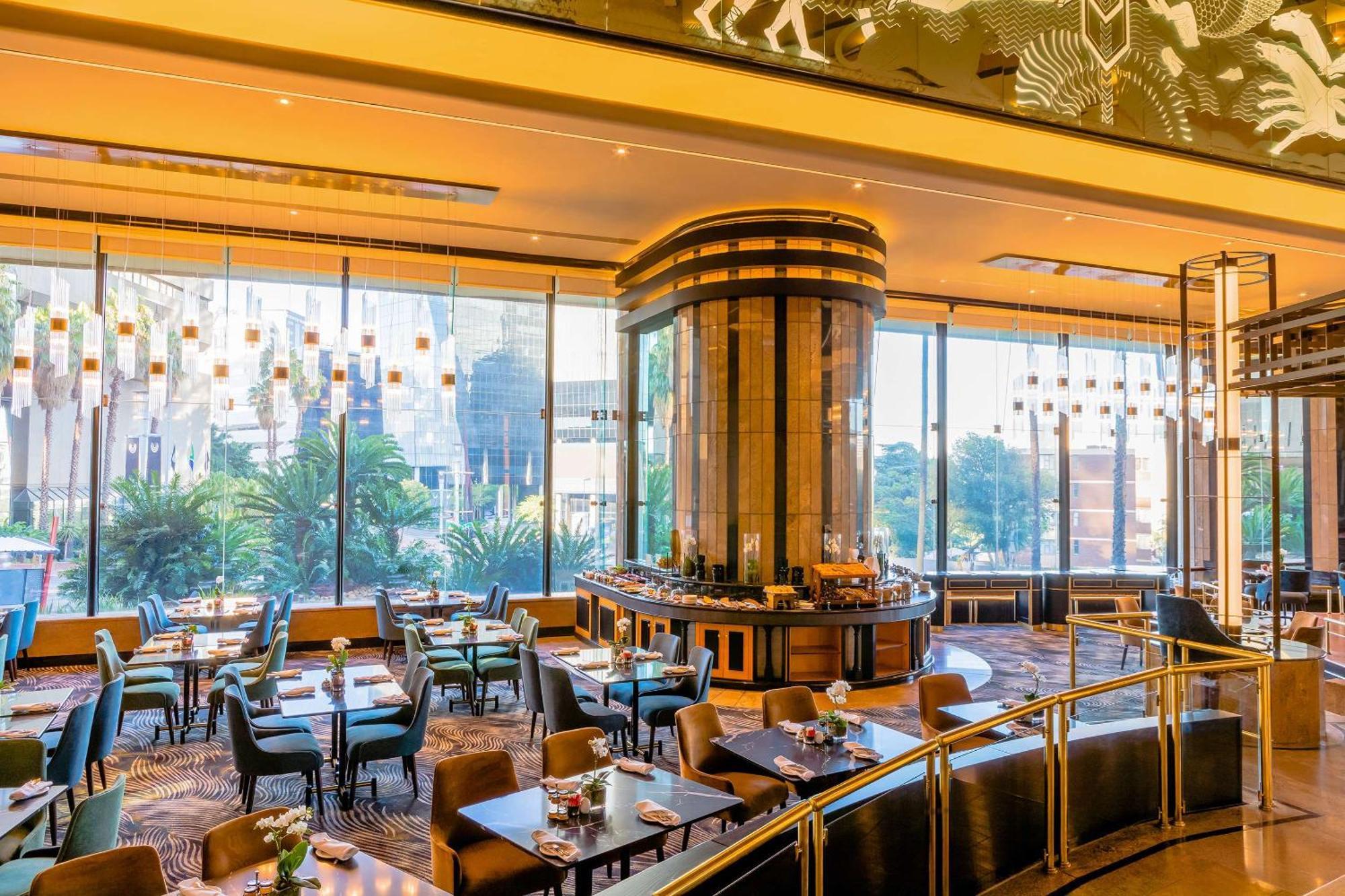 Sandton Sun And Towers Johannesburg Exterior photo The restaurant