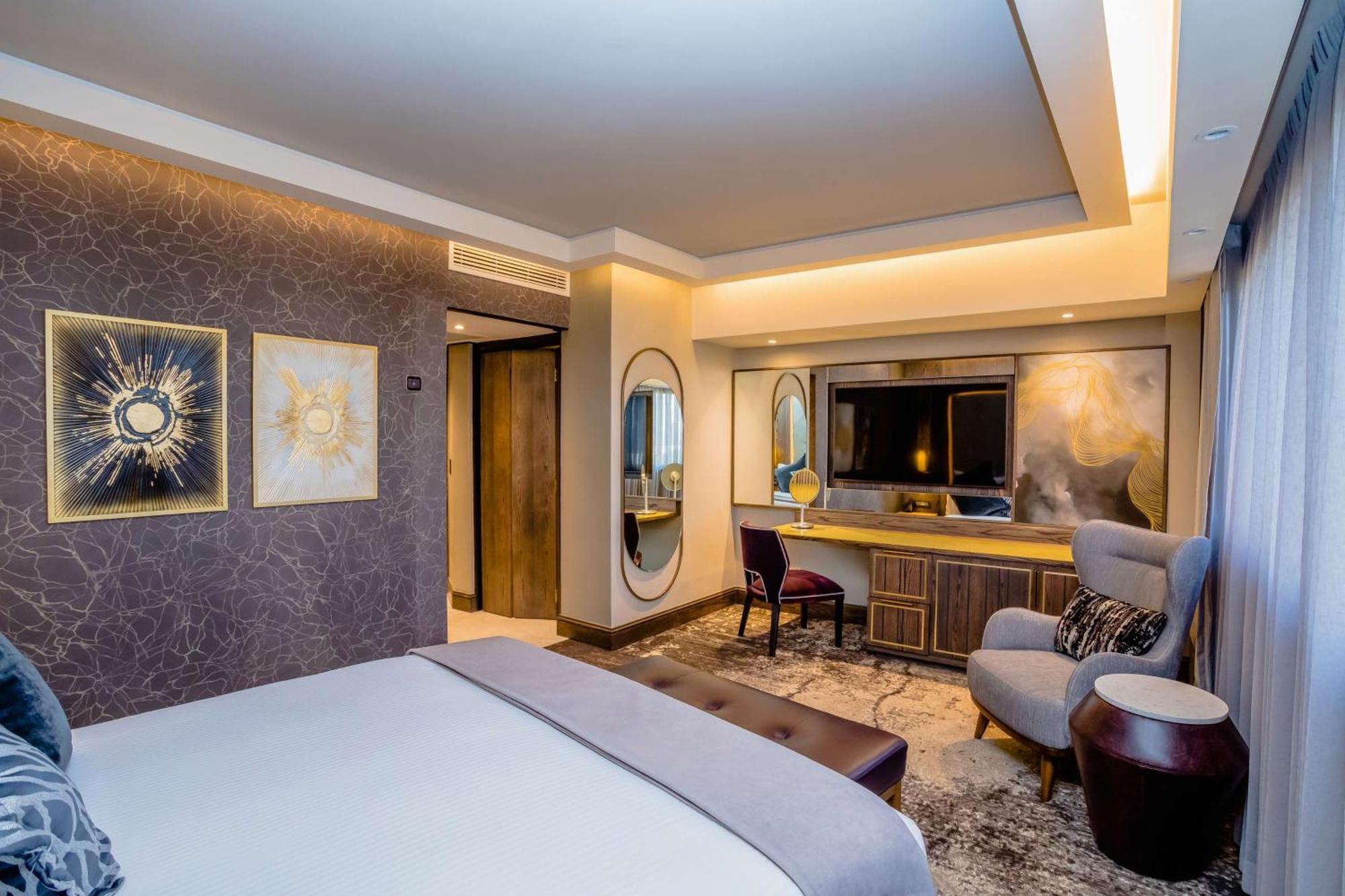 Sandton Sun And Towers Johannesburg Exterior photo A bedroom at the hotel