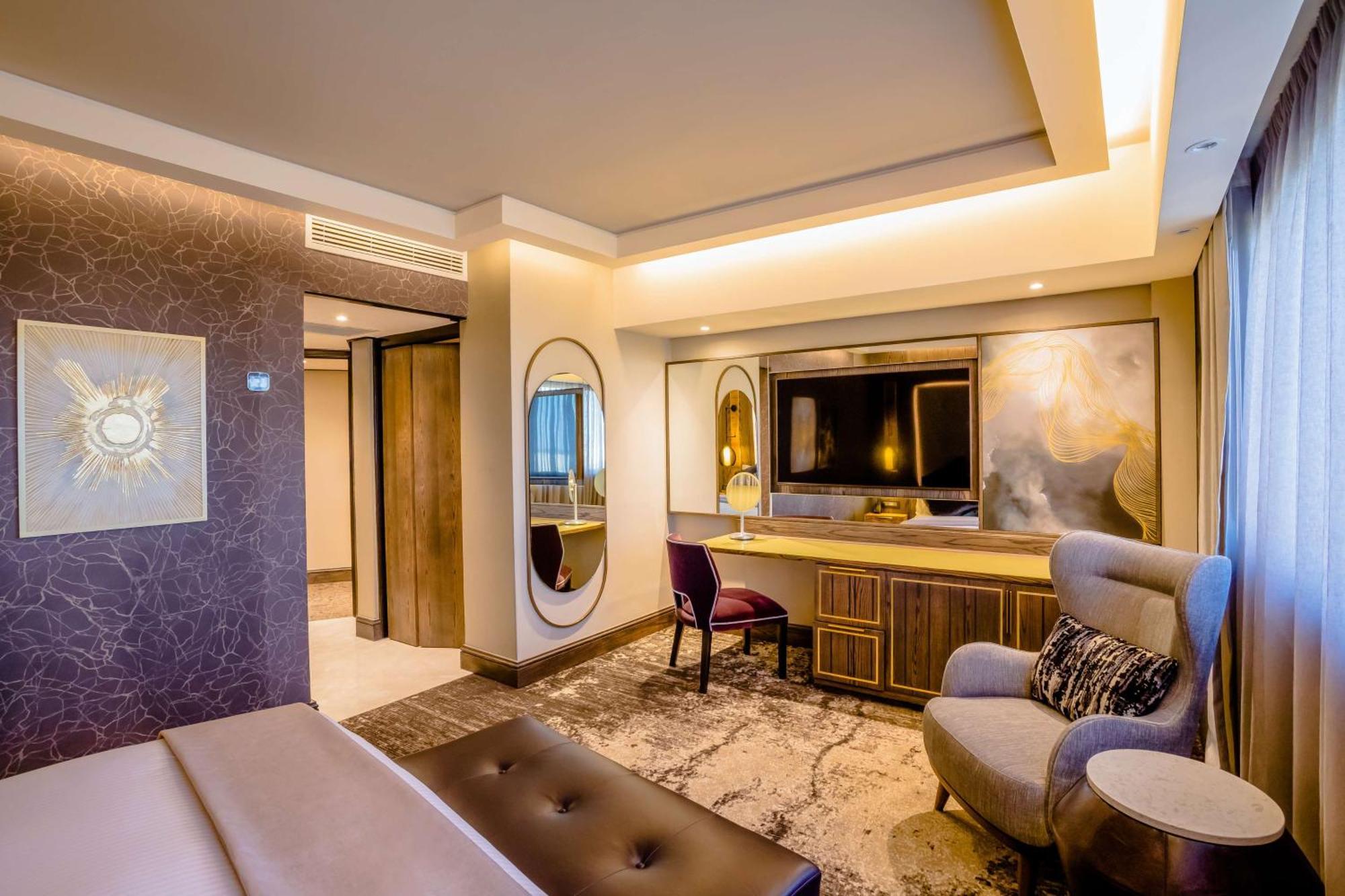Sandton Sun And Towers Johannesburg Exterior photo A suite at the hotel