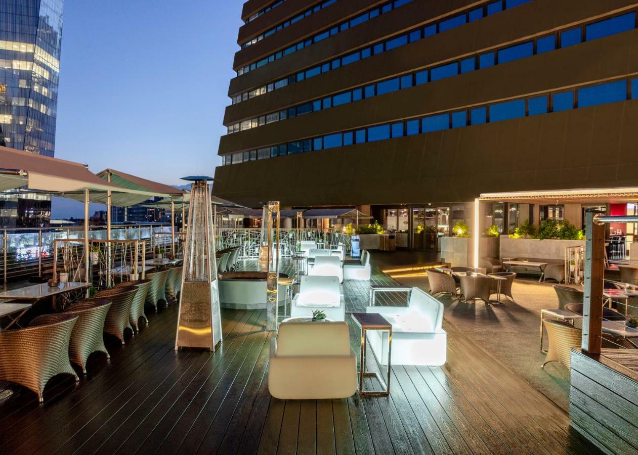 Sandton Sun And Towers Johannesburg Exterior photo The Sky Bar